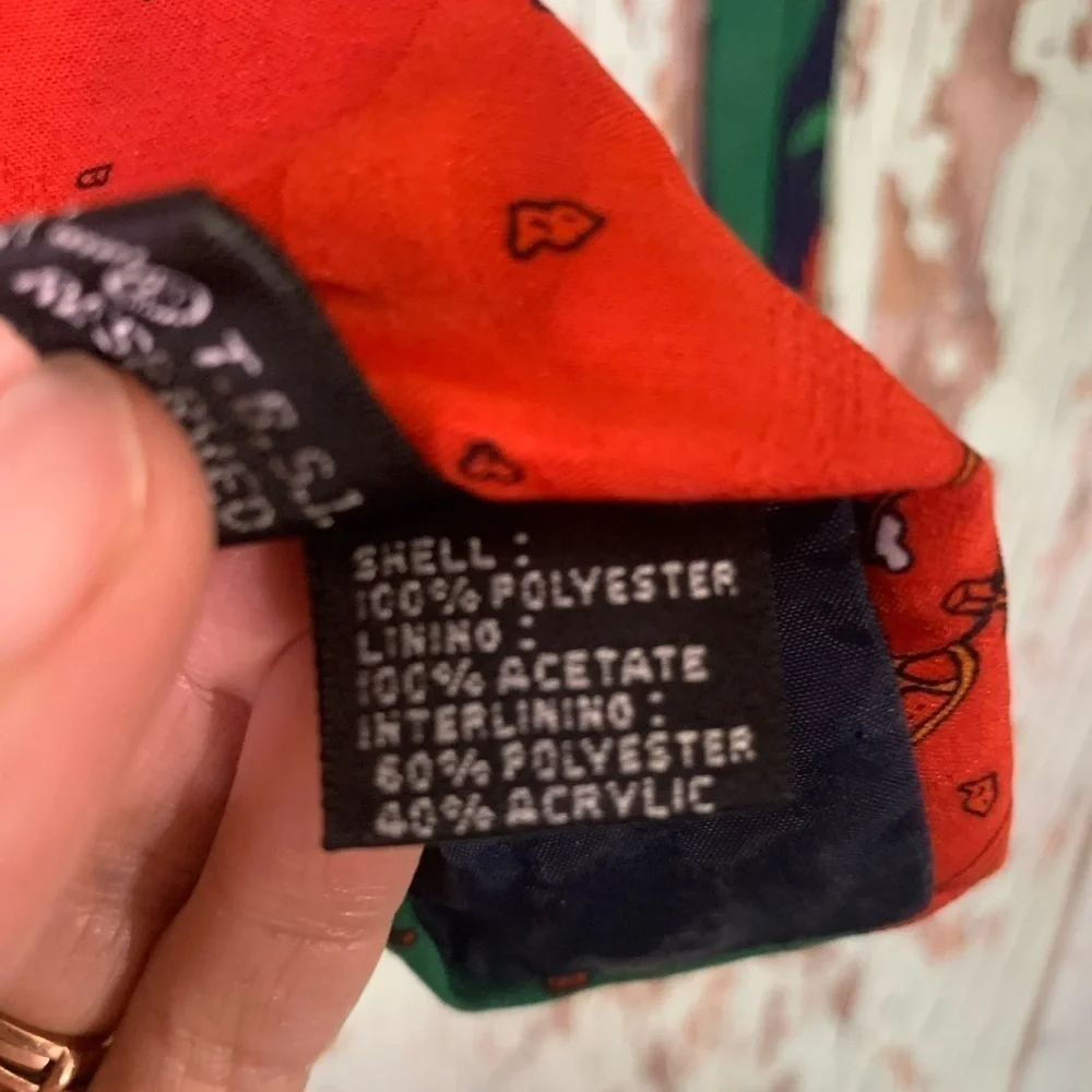Men’s Vintage The Flintstones necktie in red and green